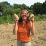 Sarah Legoff et de belles pommes de terre bio